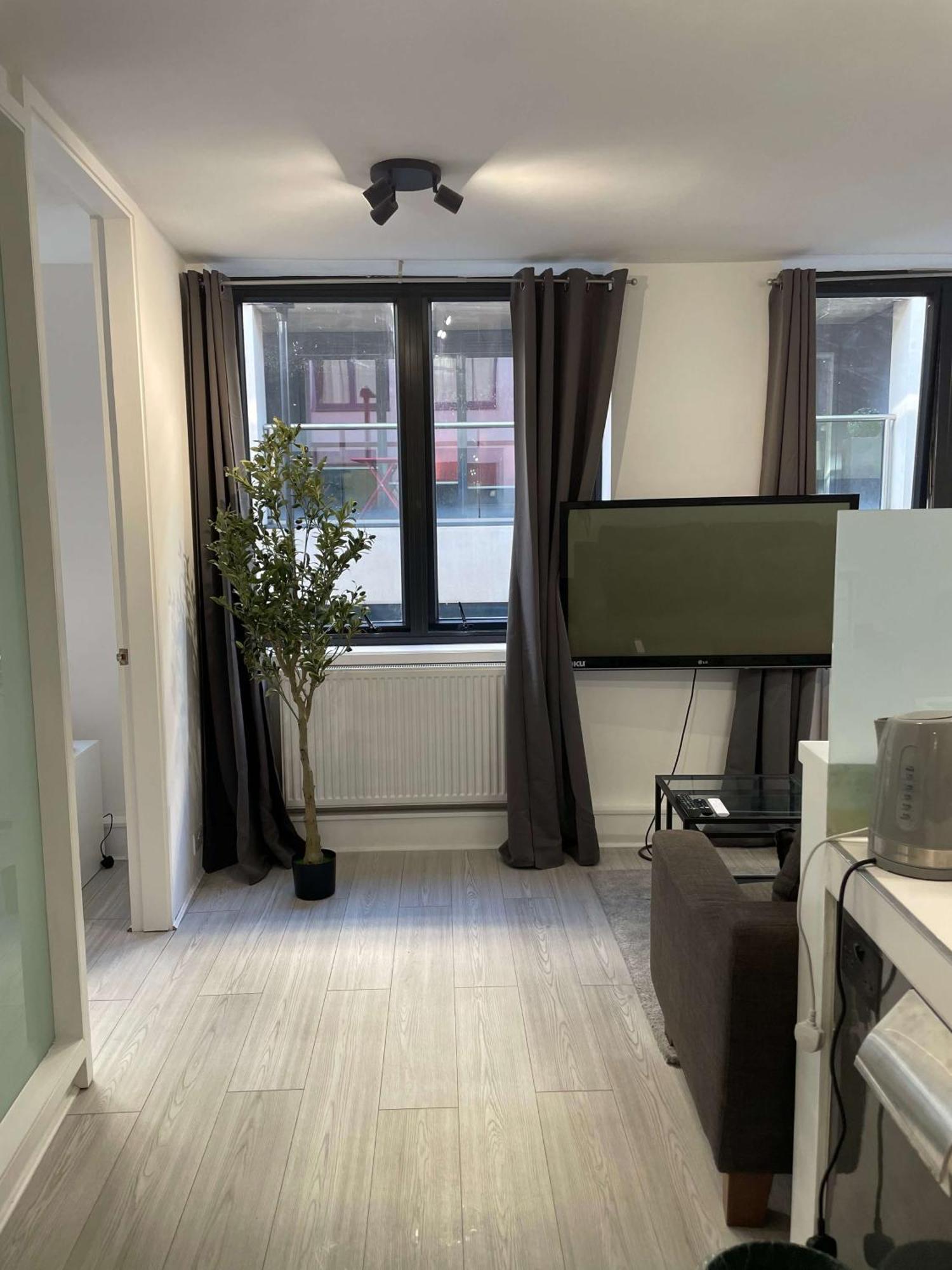 2 Bdrm Contemporary Central London Apartment Ngoại thất bức ảnh